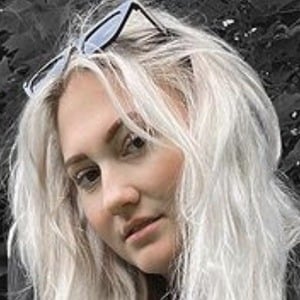 Aline Xue image 3