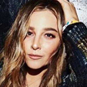 Alisan Porter, 42 (Cantante pop)