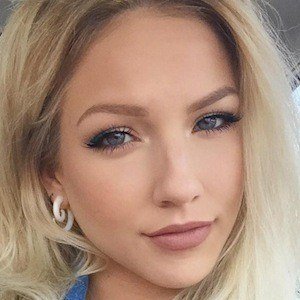 Alison Henry, 32 (YouTube Star)