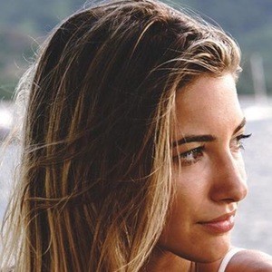 Alizah Akiko, 31 (Blogger)