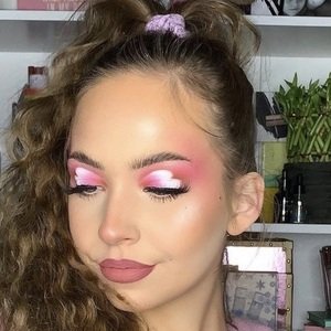 Alle Patenaude, 26 (TikTok明星)