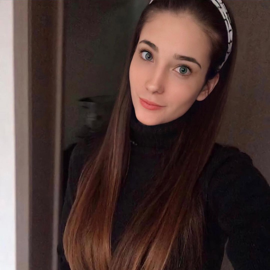 Alle Rodarte, 34 (TikTok Star)