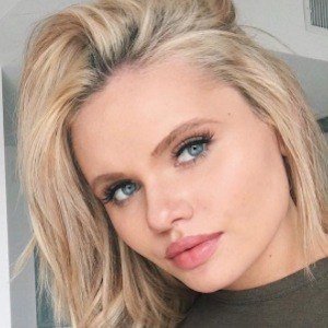Alli Simpson image 7