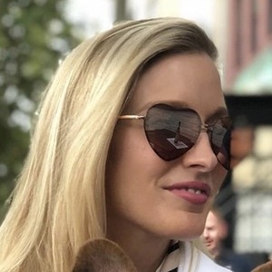 Allyn Rose image 6