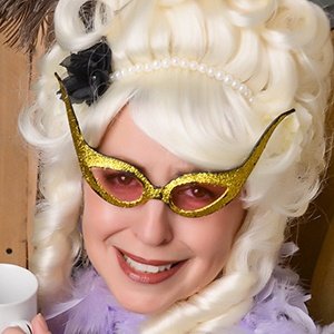 AlmostCoolMom image 3