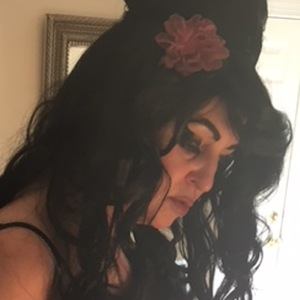 AlmostCoolMom image 5