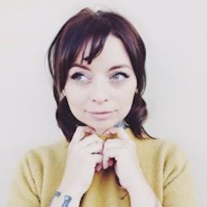 Alona Forsythe, 39 (Vine Star)