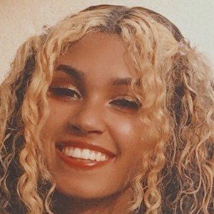 Alrightvicky, 21 (TikTok-ster)