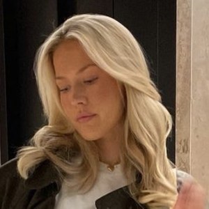 Alva Leia Blomdahl, 23 (TikTok Star)