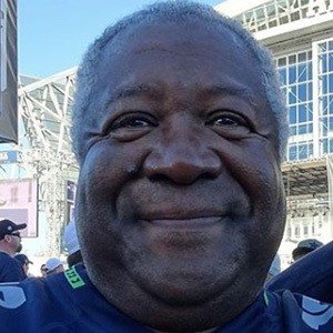 Alvin Sanders, 73 (Attore di voce)