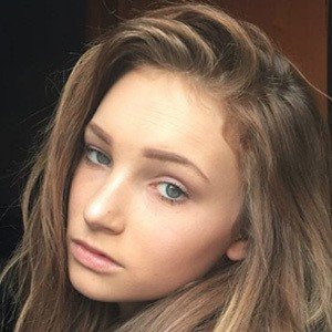 Aly Grace, 23 (TikTok明星)