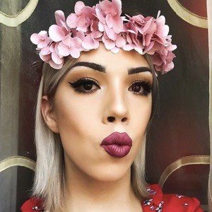 Alyson Swift image 4