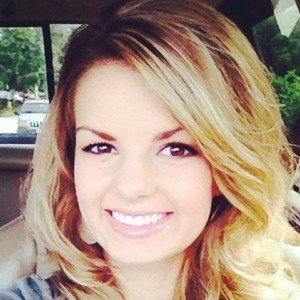 Alyssa Bates image 3