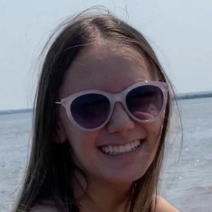 Alyssa Darland, 18 (Estrella de YouTube)