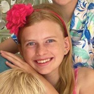 Alyssa FamilyFunPack, 19 (YouTube明星)