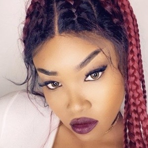 Alyssa Galarza, 32 (Cantores de R&B)