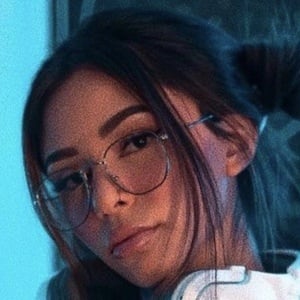 Alyssa Griffith, 25 (TikTok Star)