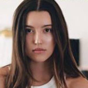 Alyssa Light, 27 (Pop Singer)