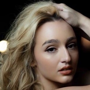 Alyx Ruibal, 28 (TikTok Star)