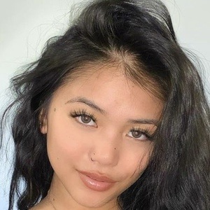 Alzeah Jade, 24 (TikTok明星)