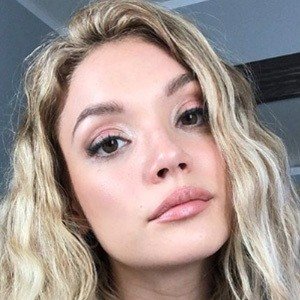 Amalia Williamson, 26 (TV Actress)