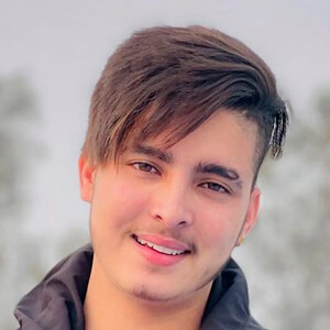 Aman Malik, 23 (TikTok明星)