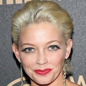 Amanda Detmer, 54 (電視女演員)