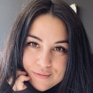 Amanda Graves, 35 (Tatuador)