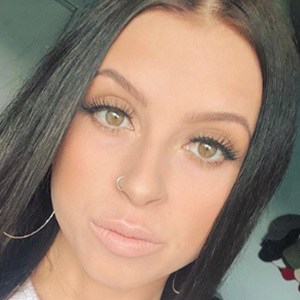 Amanda Hagan, 30 (Instagram Star)