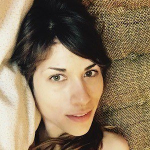 Amanda Jo, 35 (Rock Singer)