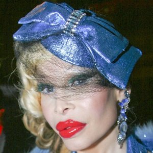 Amanda Lepore image 6