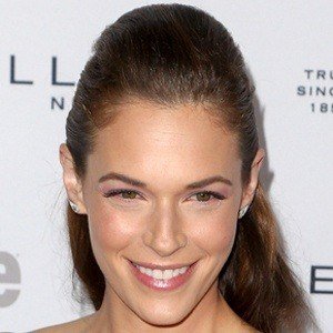 Amanda Righetti image 5