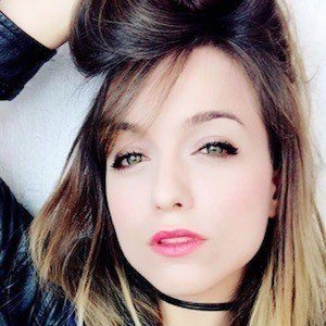 Amanda Tristão, 38 (YouTube Star)