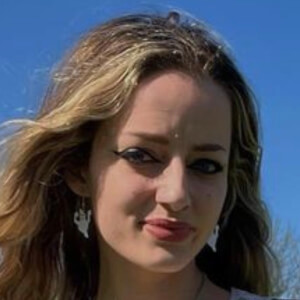 amayaalynnn, 25 (TikTok Star)