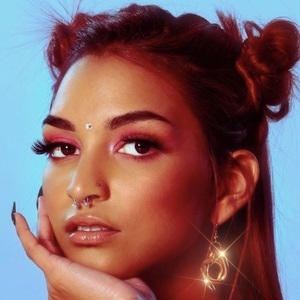 ambarlucid, 24 (Pop Singer)