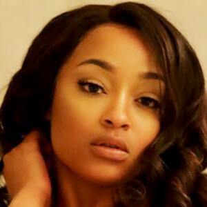 Amber Alexxa, 32 (Model)