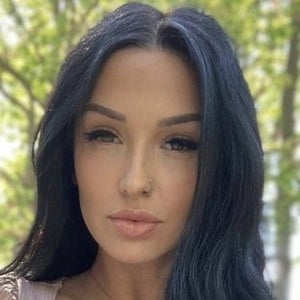 Amber Eileen, 36 (TikTok Star)