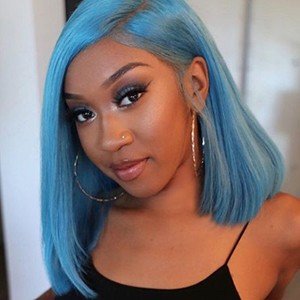 Amber H, 29 (Instagram Star)