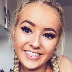 Amber Knight image 4