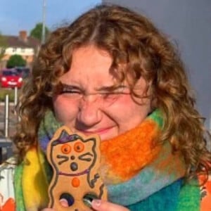 Amber Louise, 23 (Pop Singer)