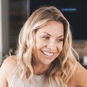 Amber Mamian, 43 (Blogger)