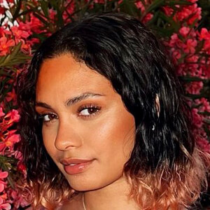 Amber Pitkin, 31 (Makeup Artist)