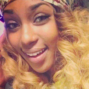 Amber Rella, 34 (Instagram明星)