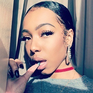 Amber Samiyyah, 29 (Instagram Star)