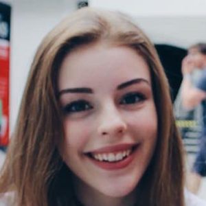 Amelia Gething, 26 (YouTube-ster)