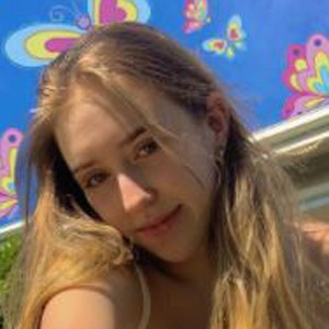 Amelia K image 8