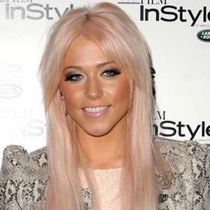 Amelia Lily image 7
