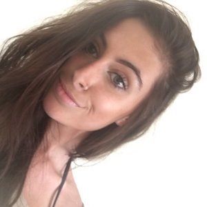 Amelia Upshaw image 3