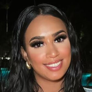 Amiyah.love, 25 (TikTok明星)