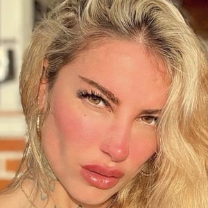 Ammie Graves image 4